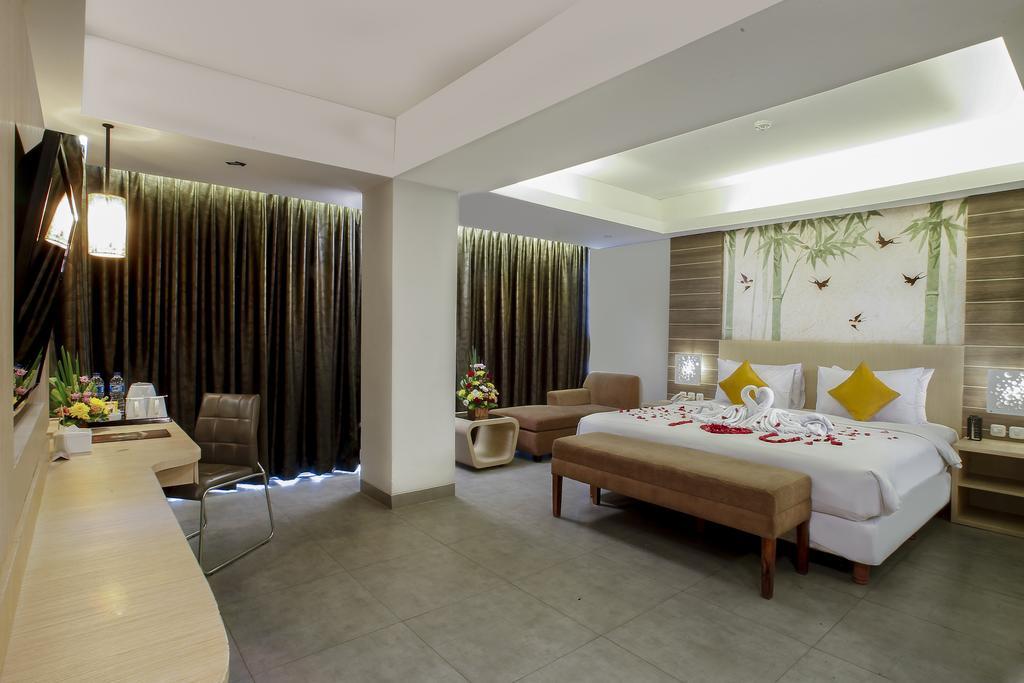 Kyriad Royal Seminyak Dış mekan fotoğraf